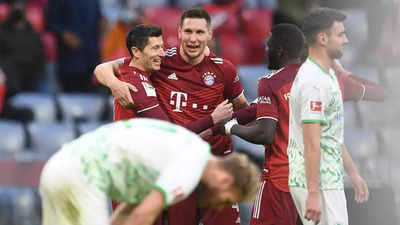 Bayern survive Fuerth scare thanks to Lewandowski brace