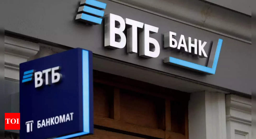 Russie : les États-Unis envisagent de rompre leurs liens avec des banques russes ciblées si l’Ukraine est envahie : sources