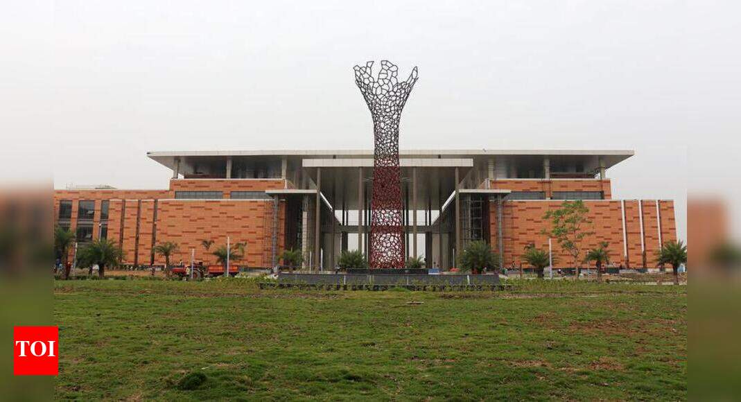 IIM plans grand convocation, Mihan campus inauguration as Covid curbs ...