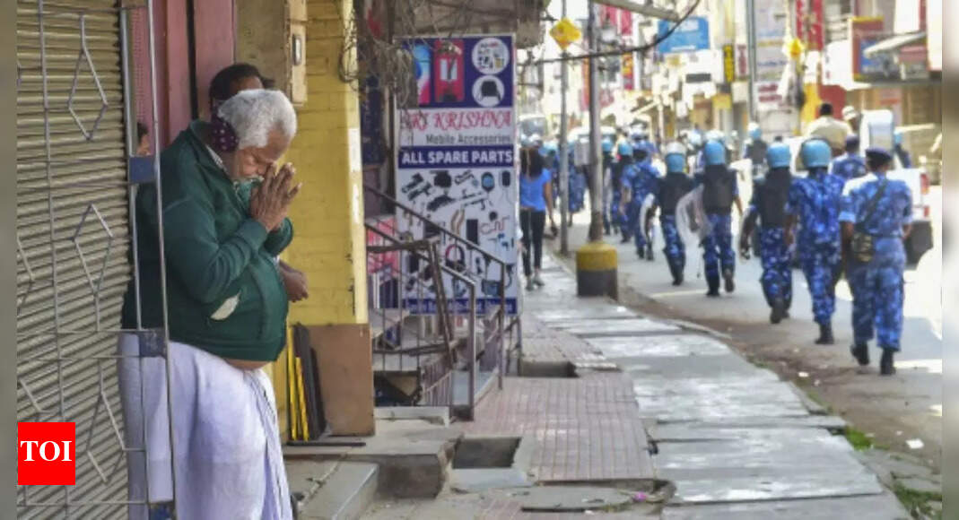 Live: Shivamogga under curfew; schools shut after violence