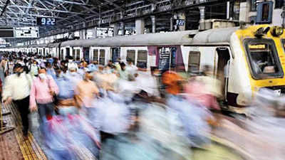 Covid-19: Maharashtra govt orders allowing only fully vaccinated people in local trains 'illegal', says HC