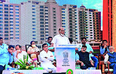 Mumbai: Patra chawl redevpt project inaugurated; Pawar at event