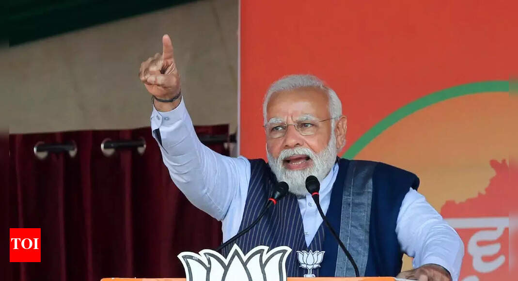 Modi: Elect a strong leader as world is in turmoil: PM Modi | India ...