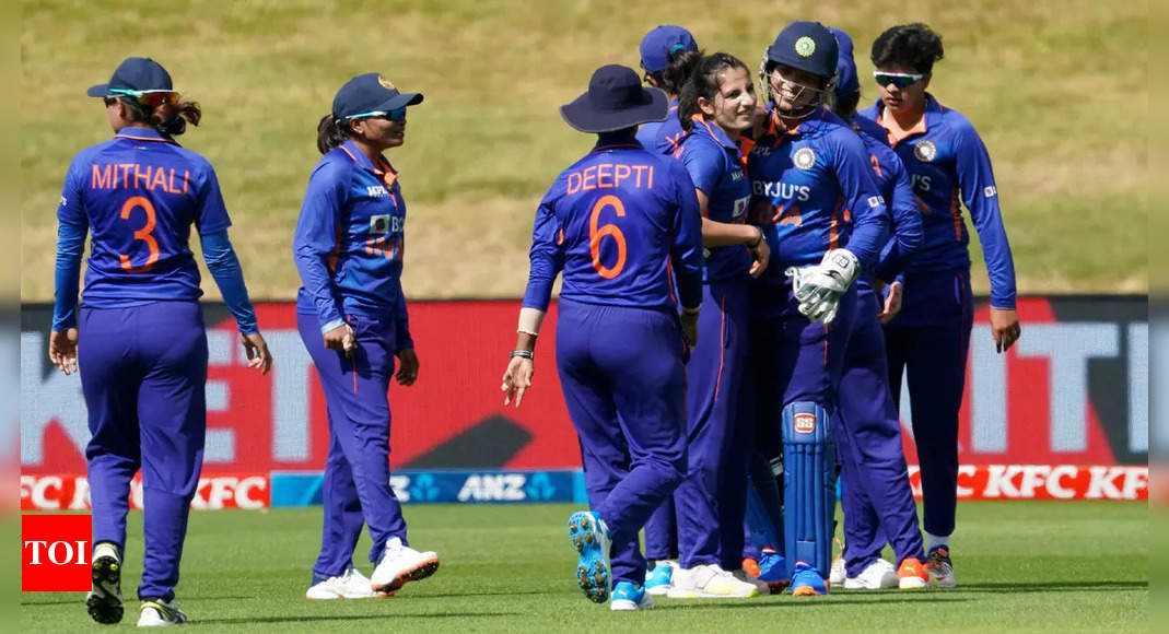 5th ODI: Time running out as India women look to avoid clean sweep in New Zealand | Cricket News – Times of India