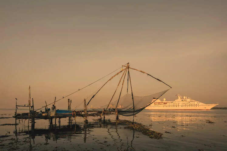 Oberoi M.V.Vrinda Cruise Kerala