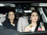 Kareena Kapoor had a gala fam-jam day with Karisma Kapoor, Tara Sutaria, Neetu Kapoor and rest of the Kapoor clan