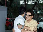 Bappi Lahiri Prayer Meet: Emotional pictures of Bappa & Rema Lahiri, Shraddha Kapoor, Ila Arun paying tribute to the ‘Disco King’