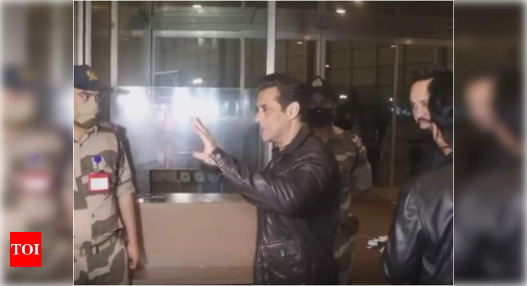 Salman Khan looks dashing in a black leather jacket at the airport; Watch – Times of India