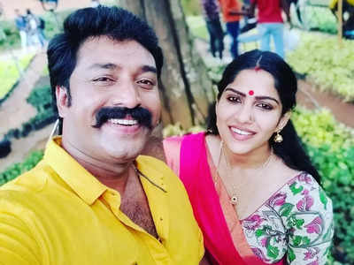Seetha and Indran are back; Shanavas Shanu shares a picture with Swasika from the sets of 'Seetha 2'