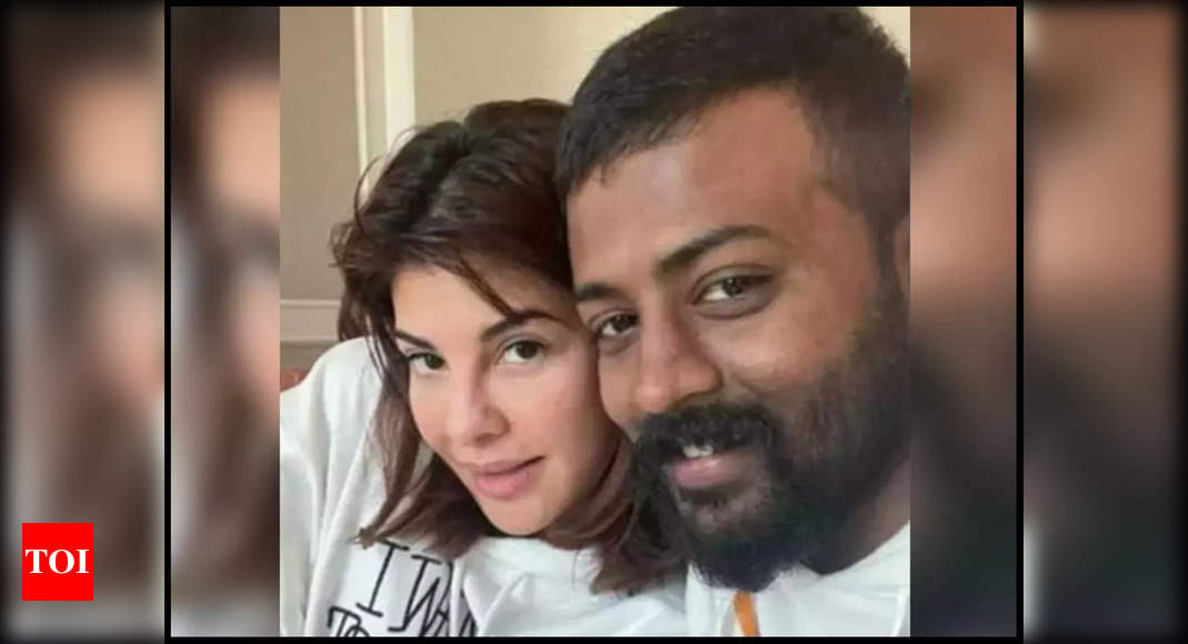 Conman Sukesh Chandrashekhar ‘proposed’ to Jacqueline Fernandez with a diamond ring: Report – Times of India