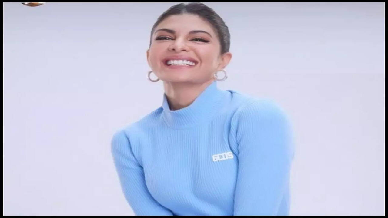 jacqueline fernandez blue dress File:Jacqueline' Fernandez.jpg