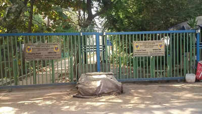 Illegal Encroachment const of zopadi at BMC garden