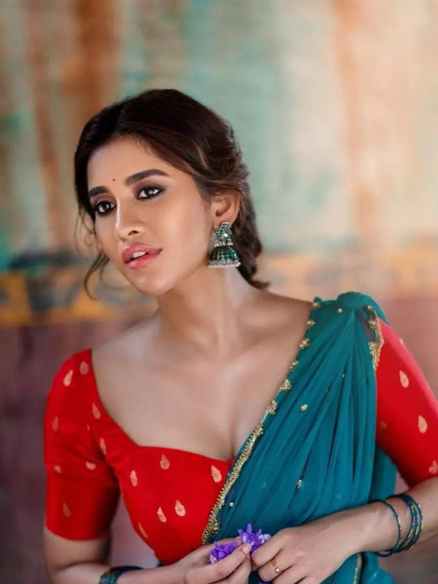 Nabha Natesh looks ultra-hot in Indian wear