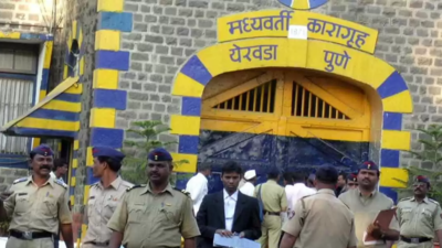 Pune: Yerawada prison guard ends life by shooting self