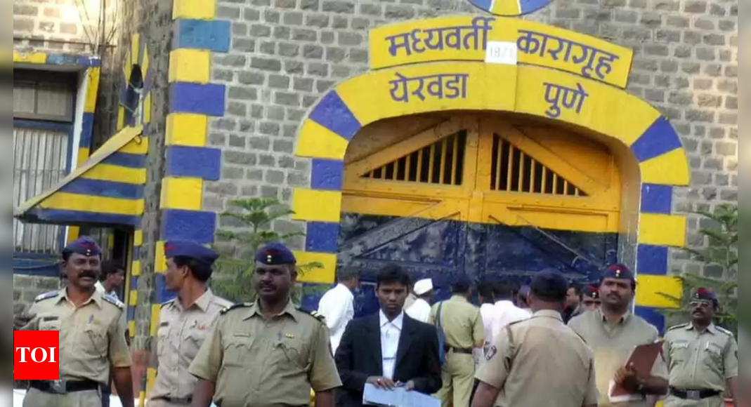 Pune: Yerawada Prison Guard Ends Life By Shooting Self | Pune News ...