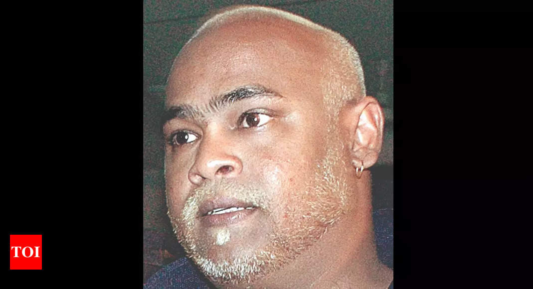 Mumbai: Ex-cricketer Kambli held for drunk driving