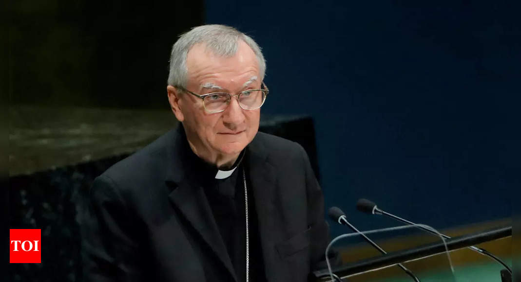 Vatican says ready to ‘facilitate dialogue’ between Russia and Ukraine – Times of India