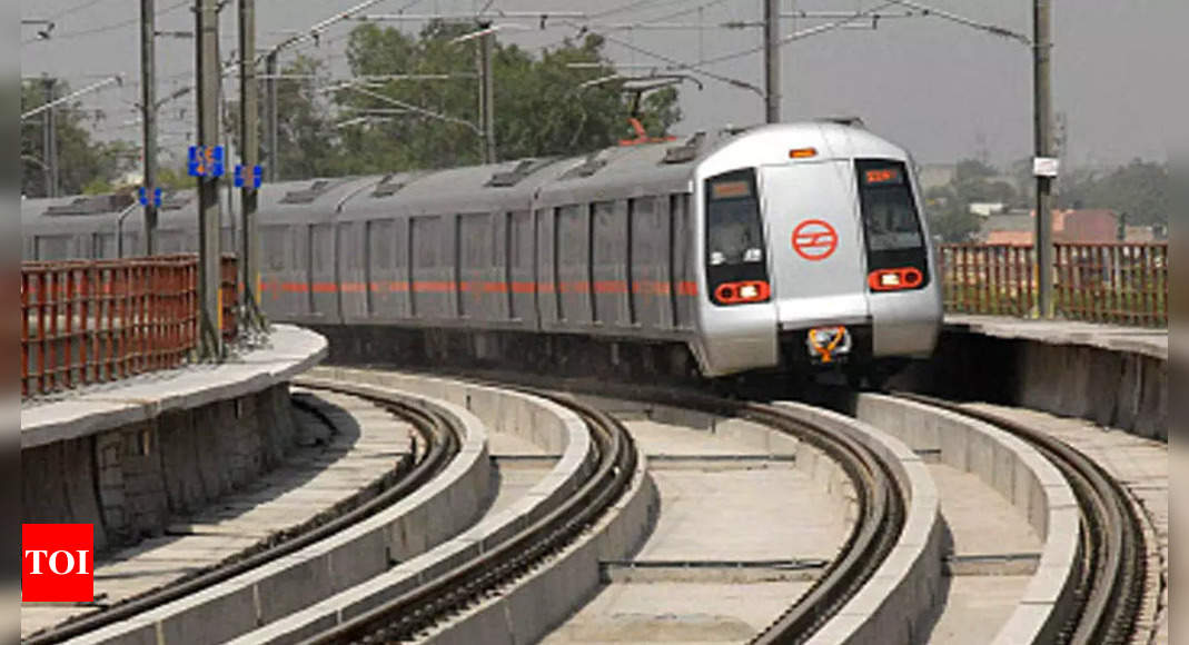 Delhi Metro Services With Full Passenger Capacity Resumes As DDMA Lifts ...