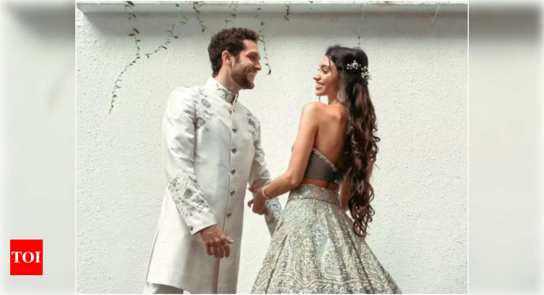 Alanna Panday’s fiance on why Ananya Pandey couldn’t attend their engagement – Times of India