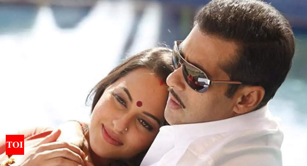 Sonkhi Senna Sex - Fact Check: Has Salman Khan secretly married Sonakshi Sinha? Here's the  truth about the viral wedding photo | Hindi Movie News - Times of India