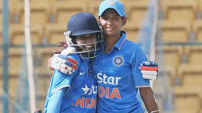 Harmanpreet Kaur rises to 20th, Mithali Raj stays 2nd in ICC women's ODI rankings