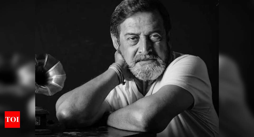 Bombay High Court grants director Mahesh Manjrekar protection from arrest in obscenity case – Times of India