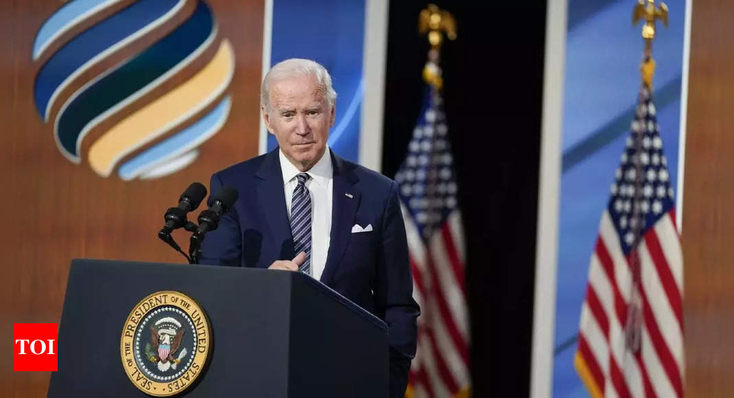 biden:  Biden steps to State of the Union lectern at fraught moment – Times of India