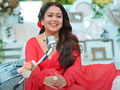 Neha Kakkar gets trolled for her latest music video; netizens comment, 'Fake English accent', 'Auto-tuned voice'