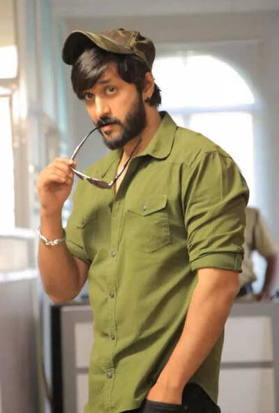I am not afraid of arrest. Even my grandfather went to jail: Chetan ...