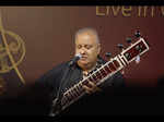 Ustaad Shujaat Khan live in concert