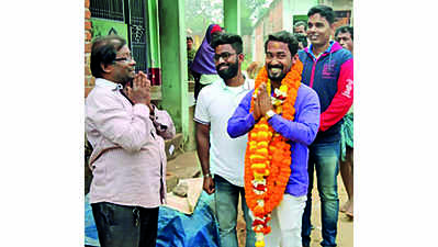 4 of family elected to parishad posts
