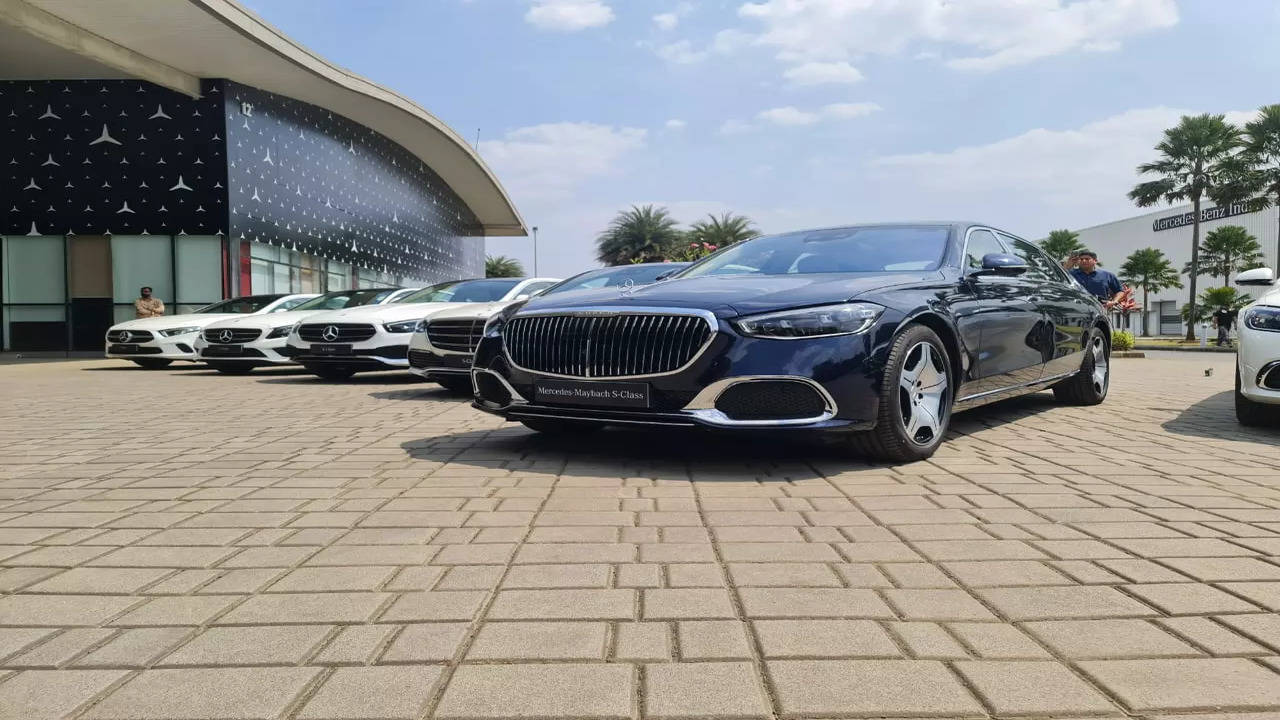 Mercedes Maybach S-Class Price In India: 2022 Mercedes-Benz Maybach S-Class  Launched In India At A Starting Price Of Rs 2.5 Crore; Features Explained |  - Times Of India
