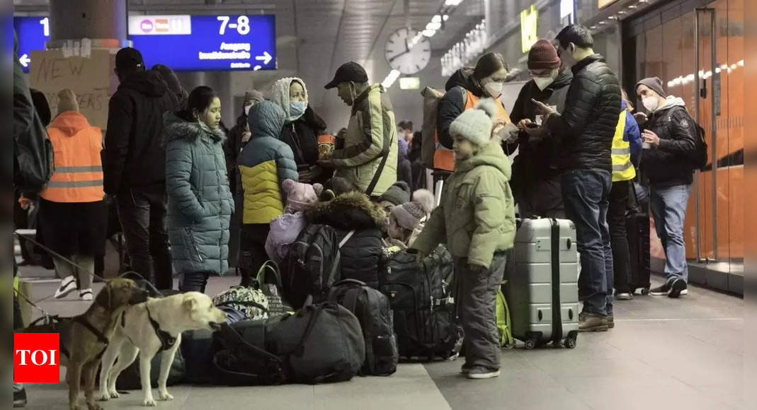 ukraine:  ‘Welcome to Berlin’: Ukrainian refugees pour into Germany – Times of India