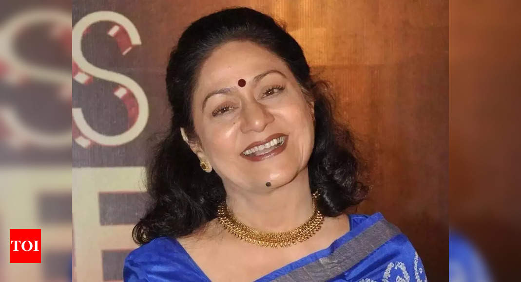 Aruna Irani reveals why a romantic duet with Amitabh Bachchan was deleted from ‘Bombay To Goa’, as the film completes 50 years – Times of India