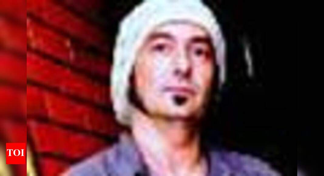 Guitarist Ed DeGenaro's Indian rendezvous | Hindi Movie News - Times of ...