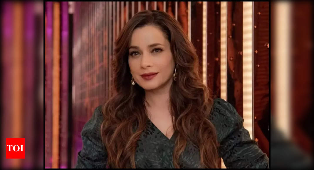 Neelam Kothari opens up about getting botox done on camera; Asks, ‘What’s the big deal?’ – Times of India