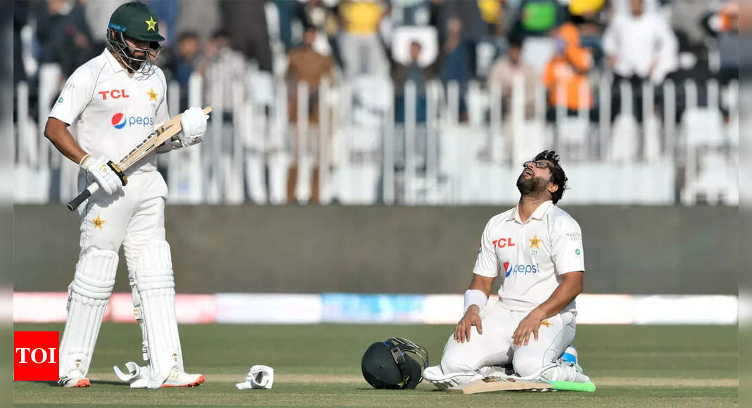 Pakistan vs Australia, 1st Test Day 1: Pakistan dominate in Rawalpindi after Imam-ul-Haq hundred | Cricket News – Times of India