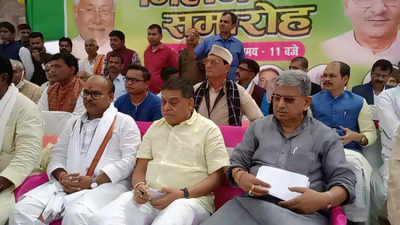 Hundreds of BJP workers join JD(U) in Bihar speaker Vijay Sinha's home constituency Lakhisarai