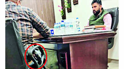 Pic of SHO’s friend with gun sparks row
