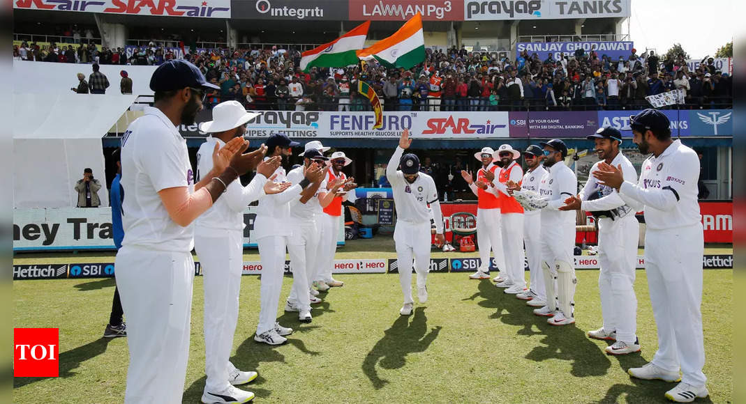 Watch: Team India gives Virat Kohli a guard of honour in batter’s 100th Test | Cricket News – Times of India