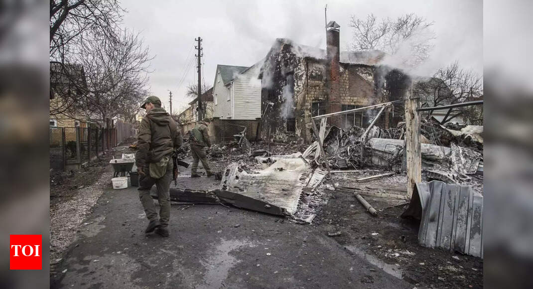 Mastercard, Visa suspend operations in Russia after invasion