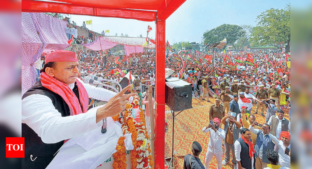 akhilesh-up-polls-akhilesh-hits-back-says-pm-modi-forced-to-change