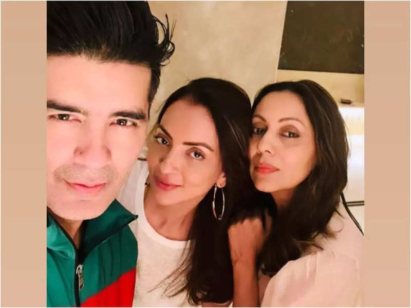 Gauri Khan chills with her friends Manish Malhotra and Seema Khan on weekend- pic