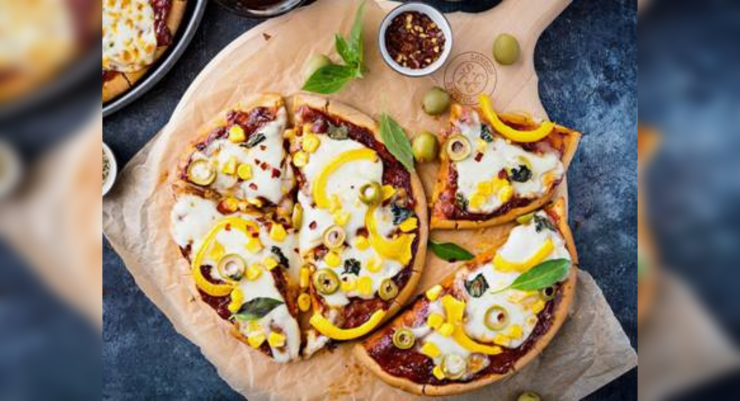 Olive Corn Pizza Recipe: How to Make Olive Corn Pizza Recipe | Homemade Olive Corn Pizza Recipe