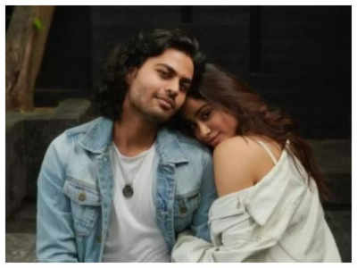 Throwback! Janhvi Kapoor once revealed that rumoured boyfriend Akshat Ranjan is scared to hang out with her for THIS reason!