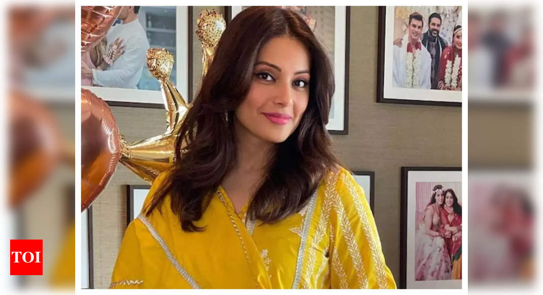 Bipasha Basu admits she has been lazy and not open to work in the last few years, plans to announce projects in 2022 – Times of India