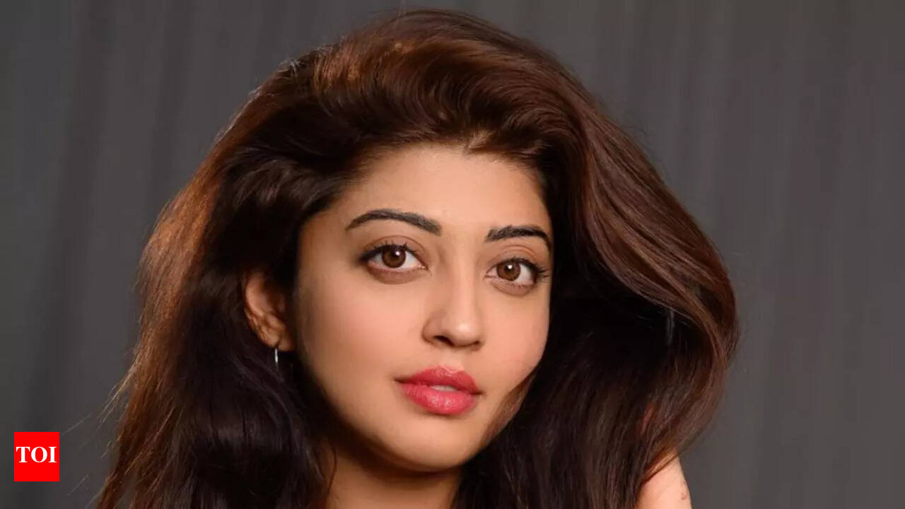 Watch: Pranitha Subhash gets trolled for sharing her bathtub video | Telugu  Movie News - Times of India
