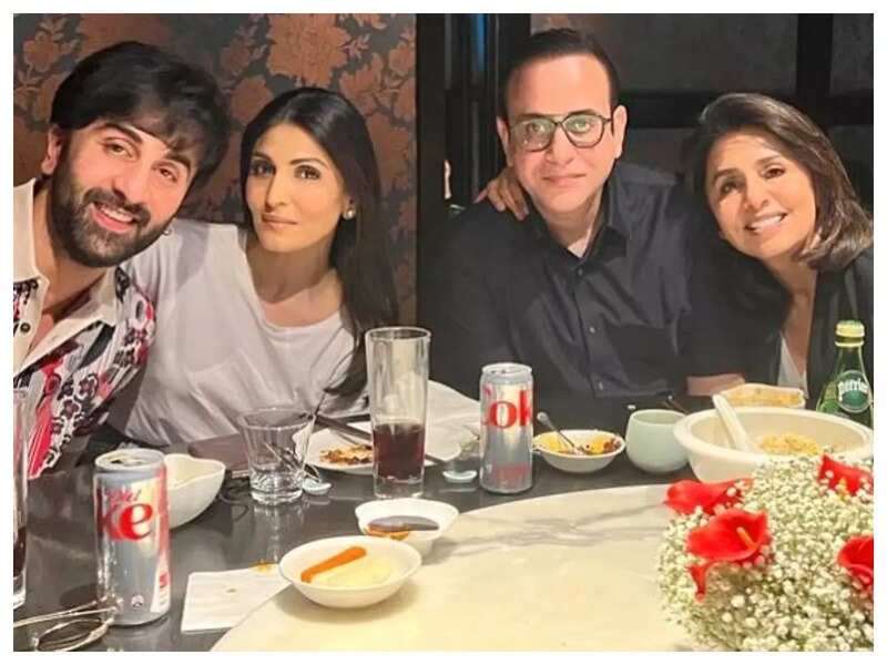 Ranbir Kapoor enjoys a meal with mom Neetu Kapoor and sister Riddhima Sahni – See pic