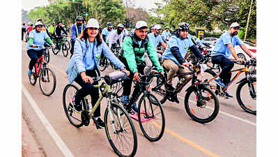 Women’s group promotes cycling