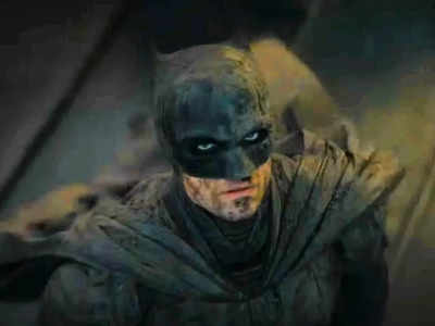 Real bat disrupts 'The Batman' screening in Texas | English Movie News -  Times of India